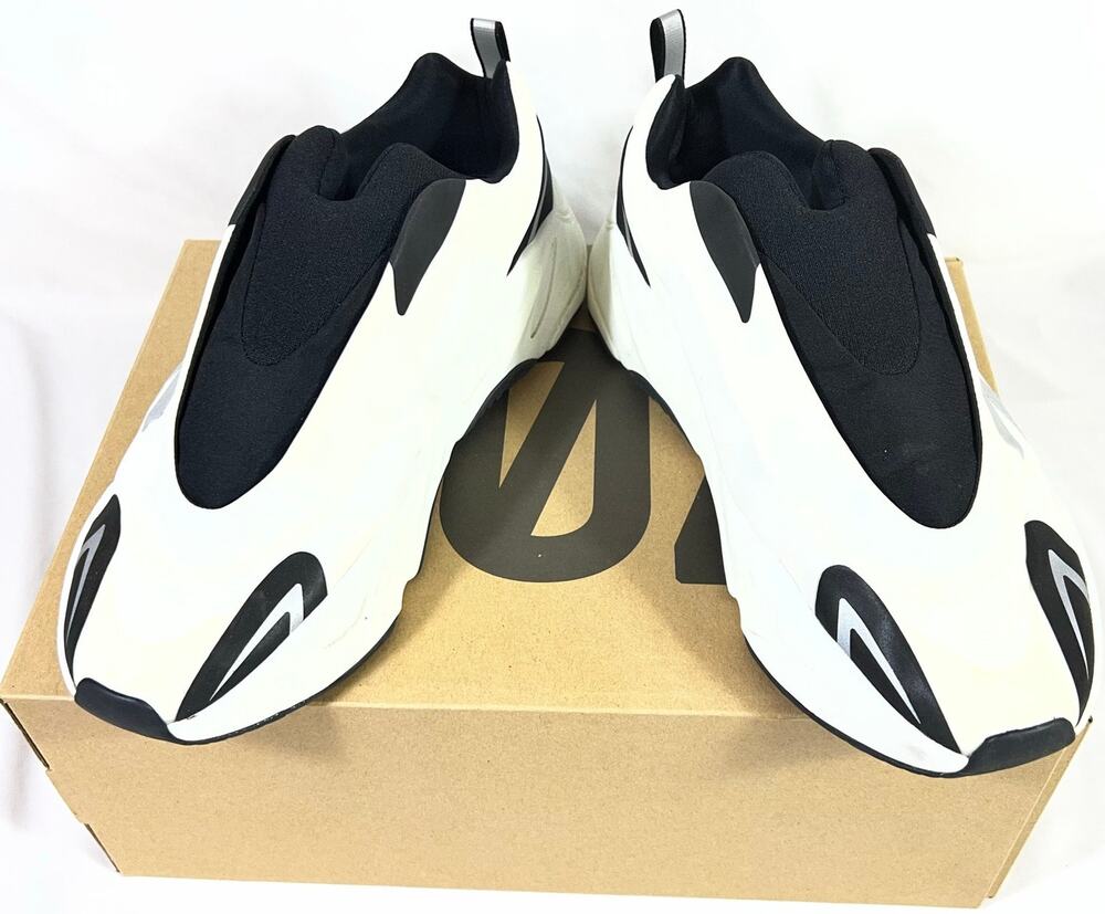 adidas Yeezy Boost 700 MNVN Laceless Analog Men 11 Sneakers Shoes IG4798 w/ Box